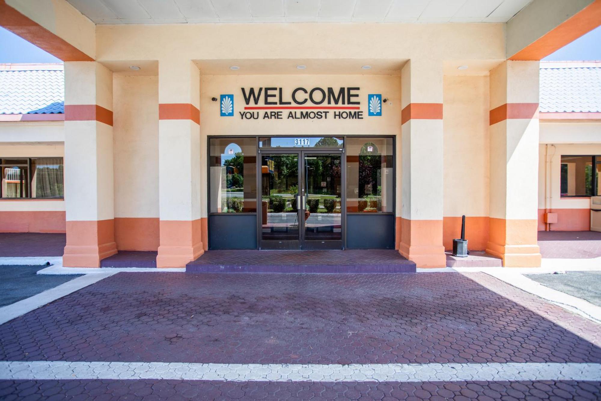 Oyo Hotel Greensboro East I 40 Luaran gambar